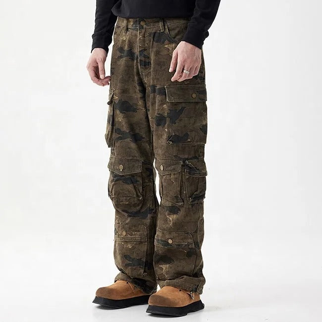Camouflage cargo pants with multiple flap pockets