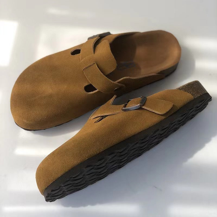 Men's Lightweight Slippers - Soft Sole Comfort Shoes - Brown