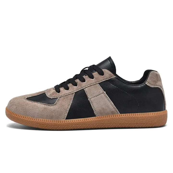 Men's Retro Low-Top Sneakers - Straight Silhouette - Black-Brown