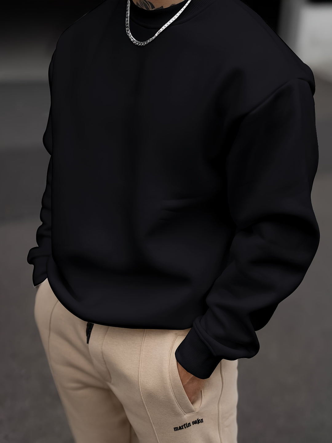 Men's Solid Crew Neck Sweatshirt - Classic Casual - Black