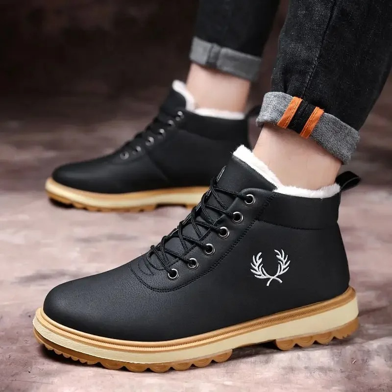 Men's Winter Boots with Fleece Lining and Slip-Resistant Sole