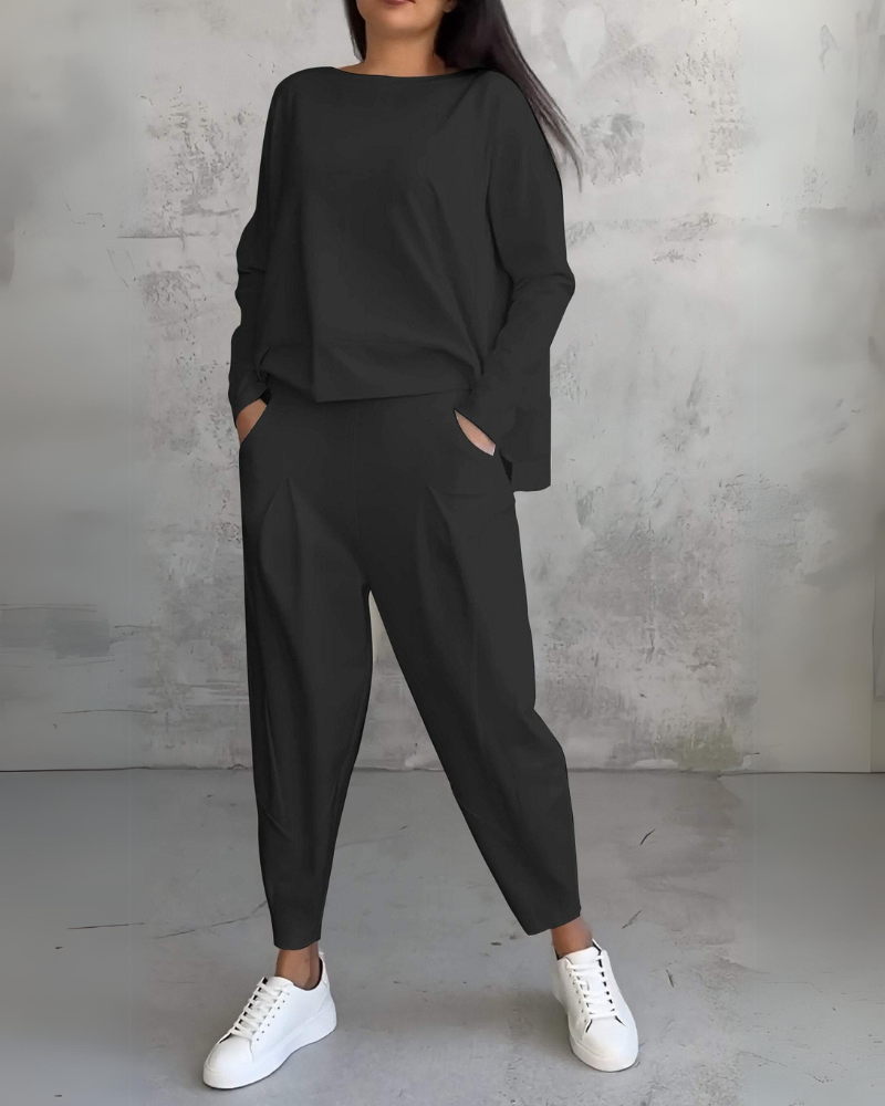 Women's Matching Lounge Set - Elegant Comfort - Black