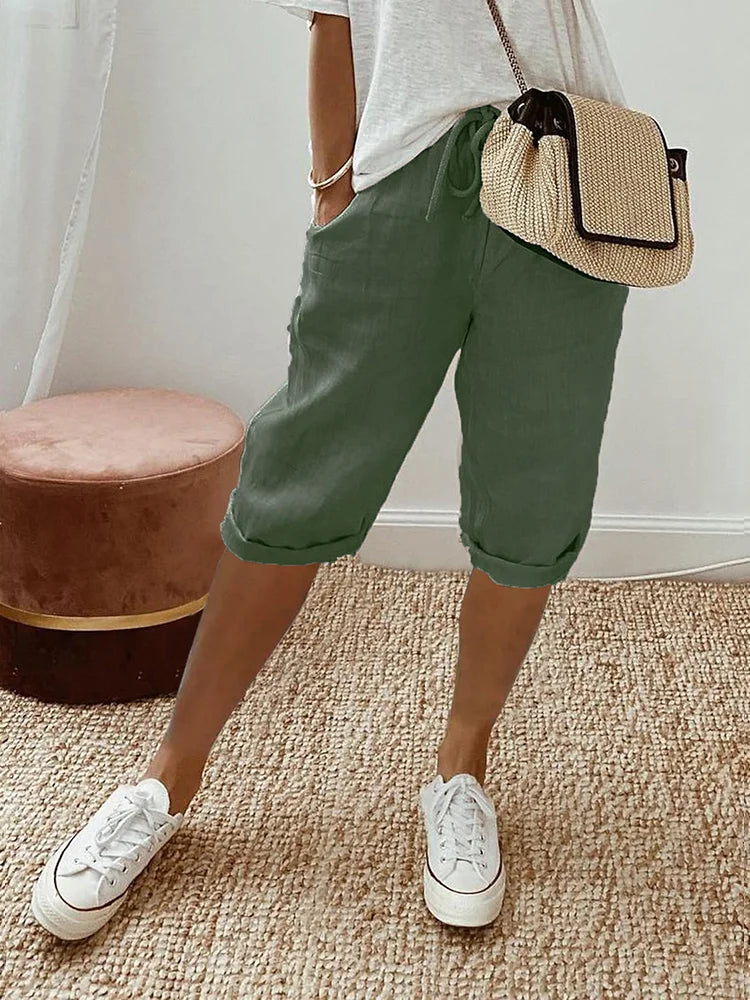 Women's Relaxed Knee-Length Shorts in green, Lightweight Comfort