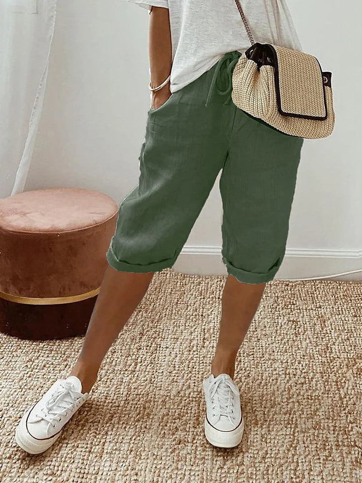 Women's Relaxed Knee-Length Shorts in green, Lightweight Comfort