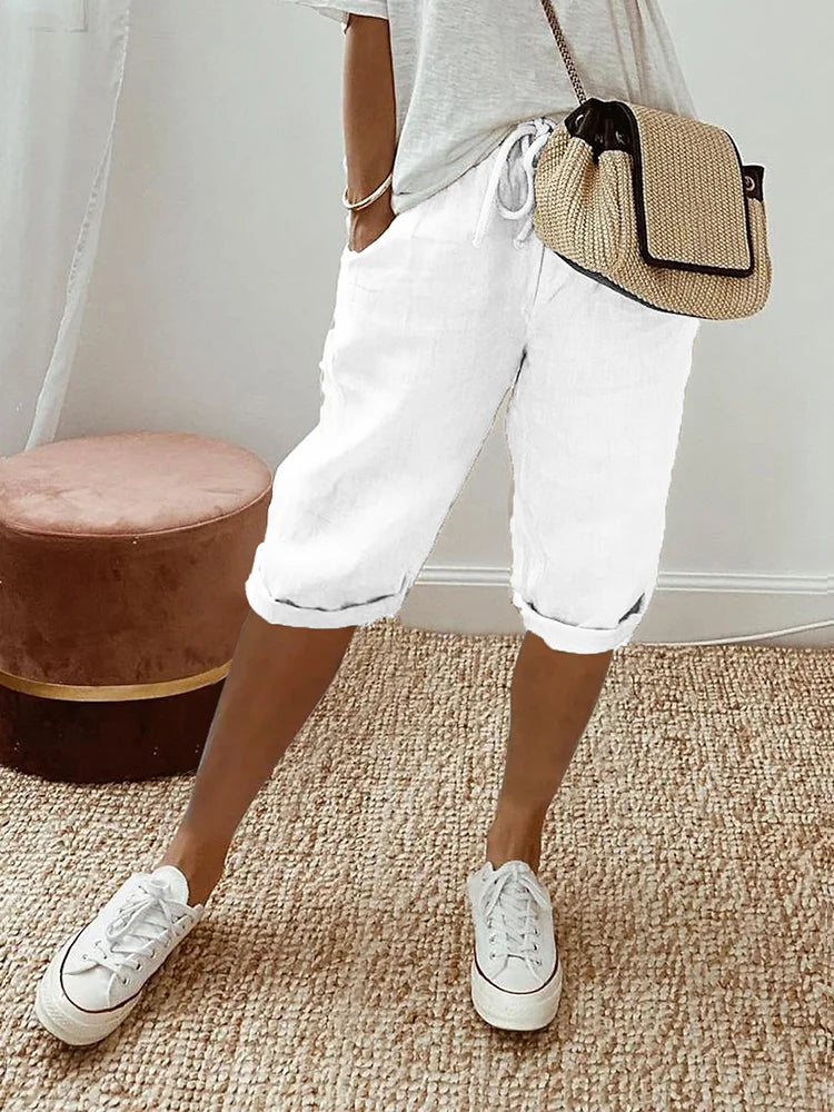 Women's Relaxed Knee-Length Shorts in white, Lightweight Comfort