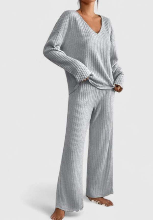 Women's Relaxed V-Neck Sweater & Wide-Leg Pants Set - Comfortable Loun - Grey