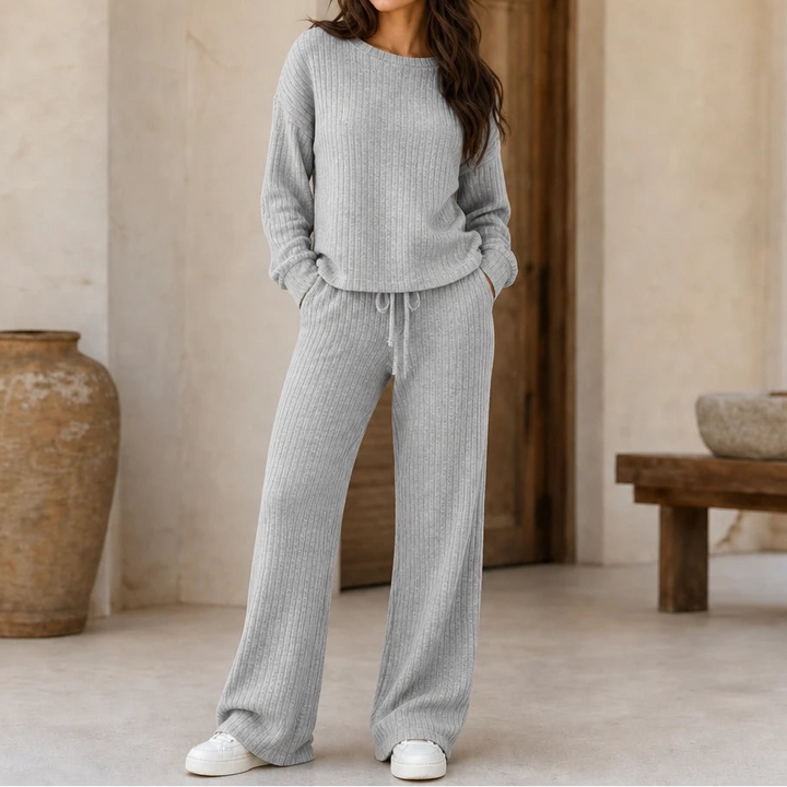 Women's Ribbed Knit Loungewear Set in light grey, Wide-Leg Pants & Drop-Shoulder To