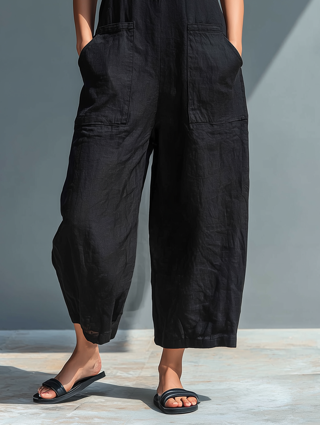 Women's Sleeveless Jumpsuit - Elegant Mandarin Collar
