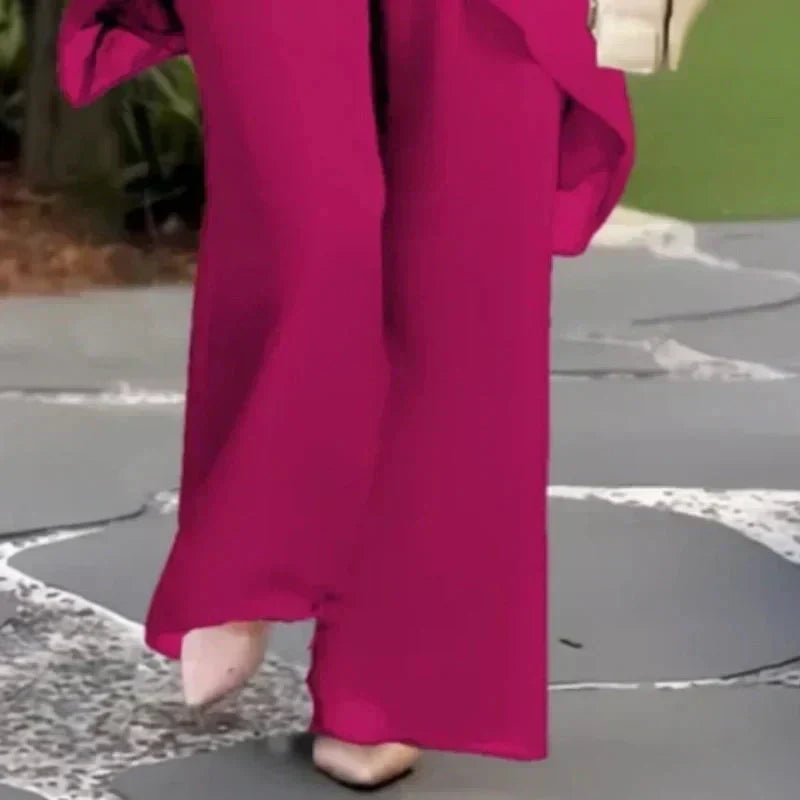 Women's Two-Piece Set - Relaxed Elegance