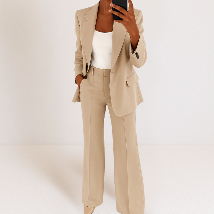 Women's Two-Piece Suit Set - Tailored Blazer & Trousers