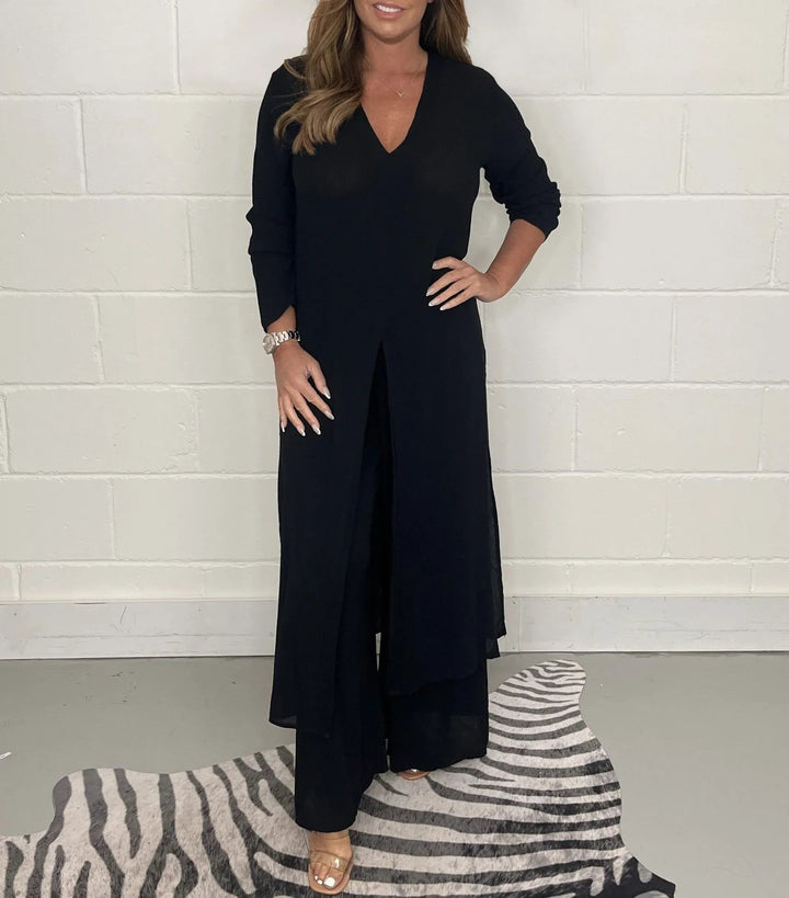 Women's Wide-Leg Two-Piece Set - Flowy Blouse & Trousers - Black